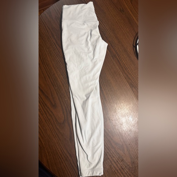 Lululemon Align High-Rise Leggingss - Picture 6 of 9